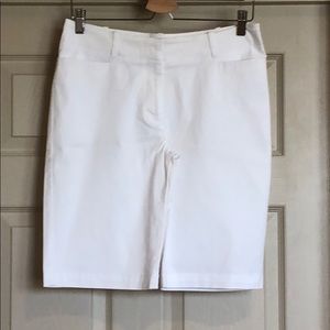Talbots White Bermuda Short Size 6